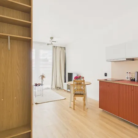 Reve Jutrzenki 180 Balcony & Ac By Solarento Апартаменты Варшава